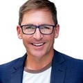 Simon Banks